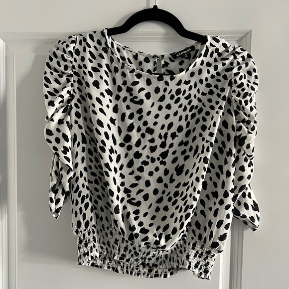 Express Animal print  top‎ with scrunched up sleeves - Picture 1 of 3